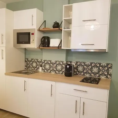 Apartman 2 Pieces Cosy Neuf Patio Proche - *