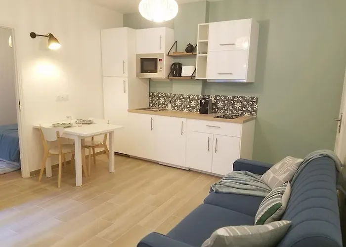 2 Pieces Cosy Neuf Patio Proche - Apartament